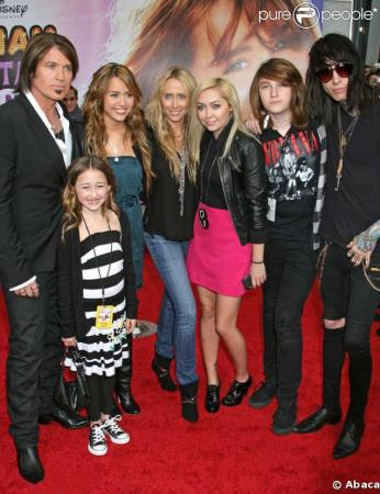FAMILLE DE MILEY CYRUS